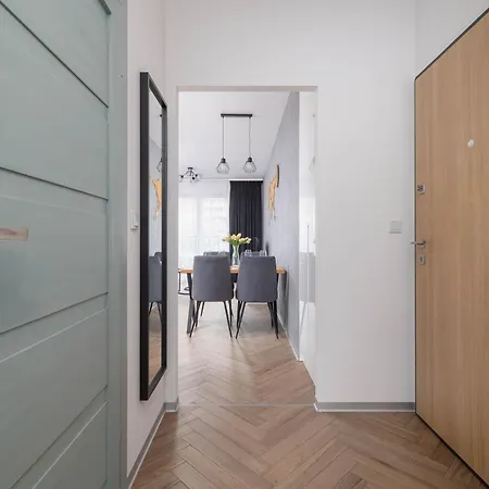 Apartment Nowoczesny W Krakowie Z Klimatyzowanym Salonem Dwa Miejsca Postojowe By Renters Krakow